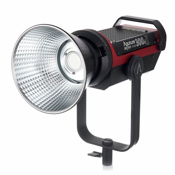 Aputure LS C300d MKII V mount