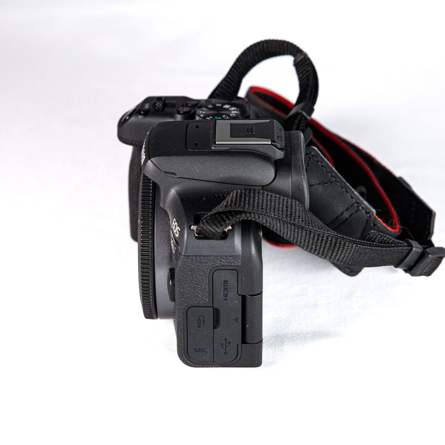 Canon EOS R10 + RF-S 18-45mm F4.5-6.3 IS STM Kit - Usato